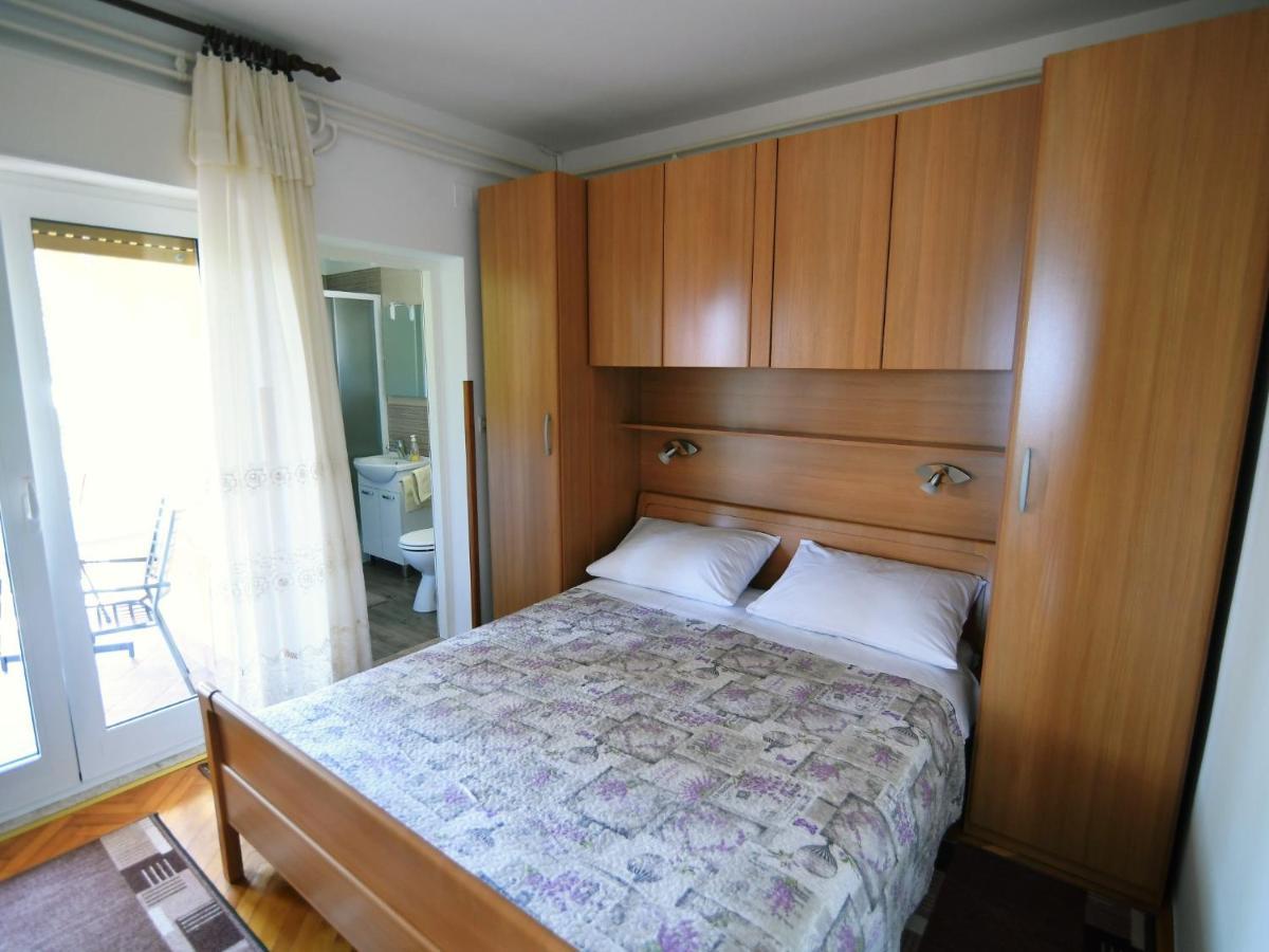 Bed And Breakfast Rooms Valentin Moscenicka Draga Exterior photo